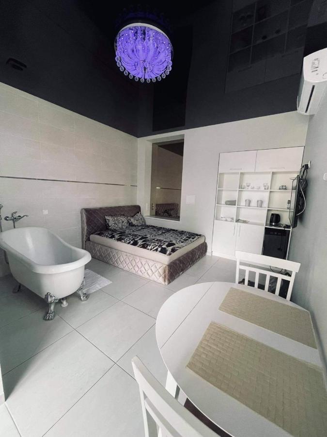 Romeo Vip Apartamentai Panevezys Exterior photo